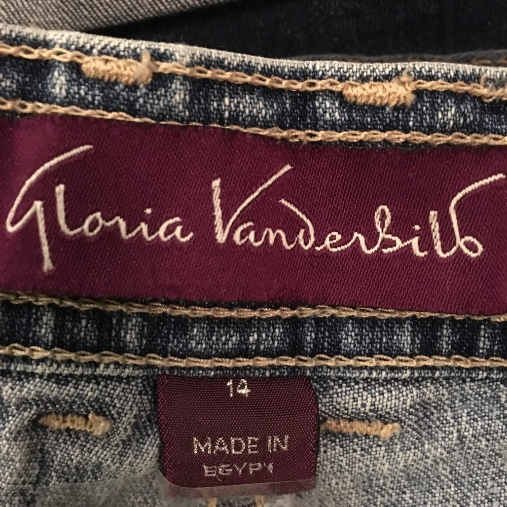 Gloria Vanderbilt ladies jeans Size 14